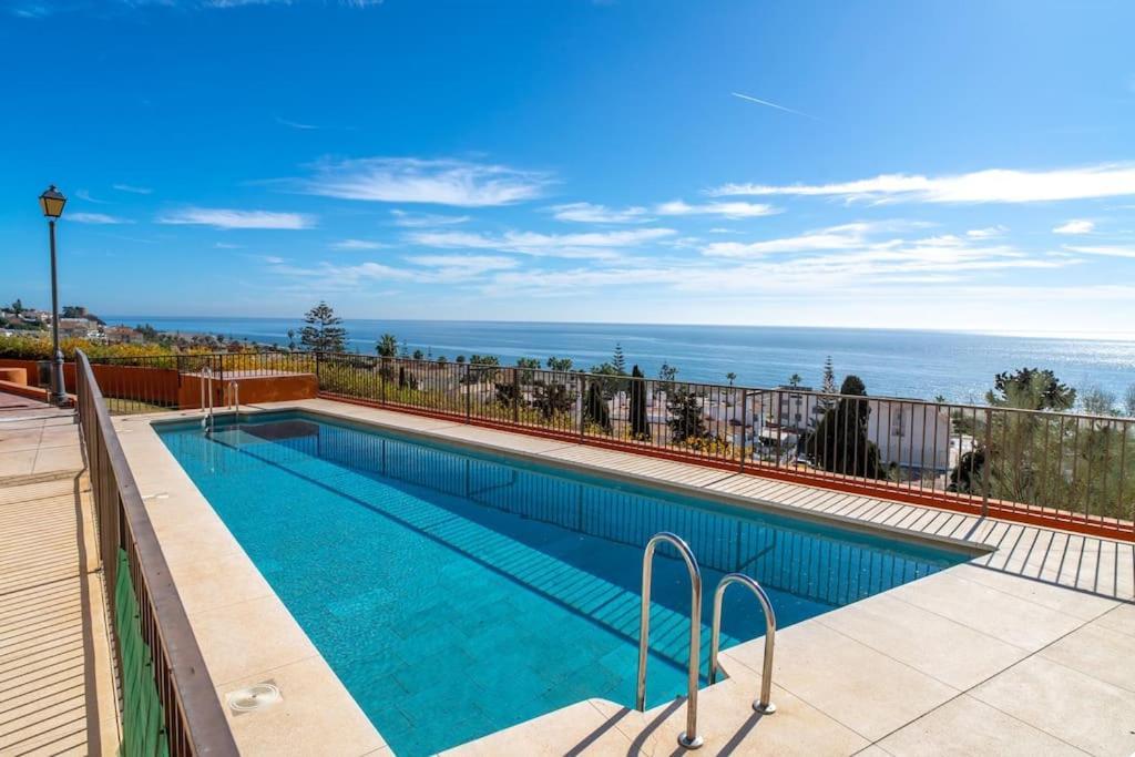 Villa Adosado Con Vistas Al Mar Desde La Piscina Con Bbq à Velez Malaga Extérieur photo