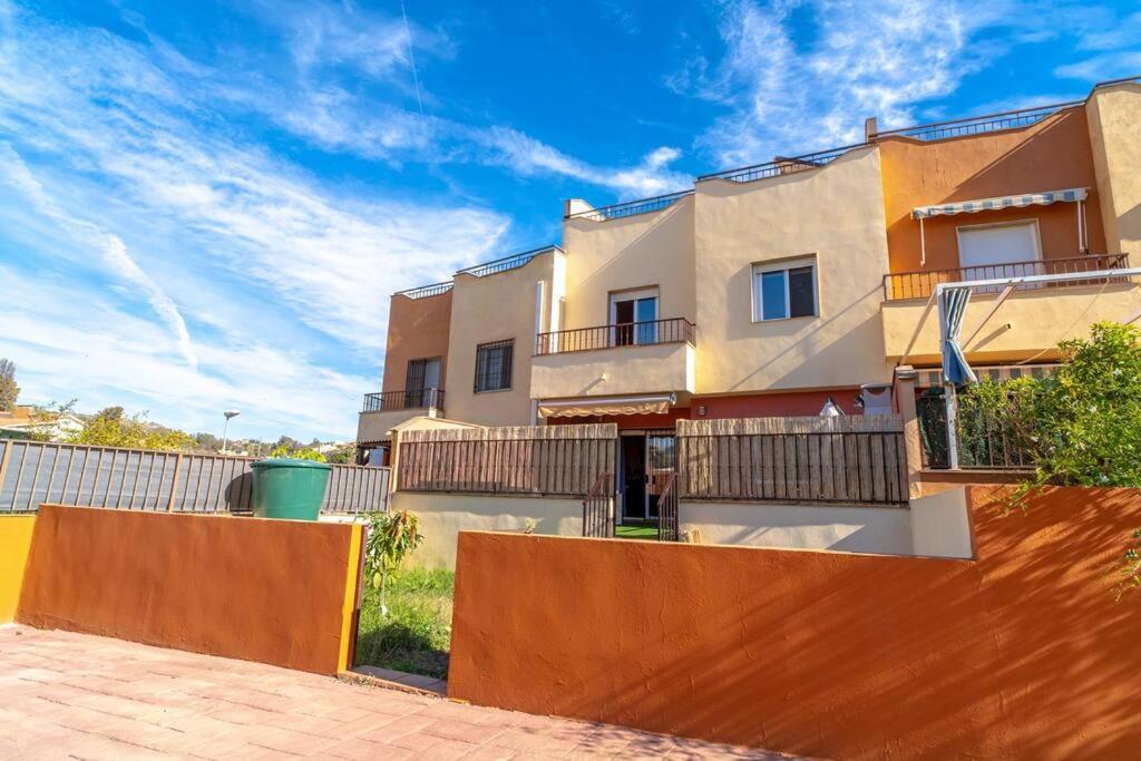Villa Adosado Con Vistas Al Mar Desde La Piscina Con Bbq à Velez Malaga Extérieur photo